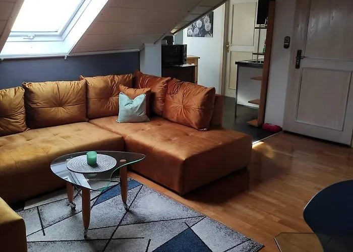 Gemuetliches Und Zentral 아파트 *